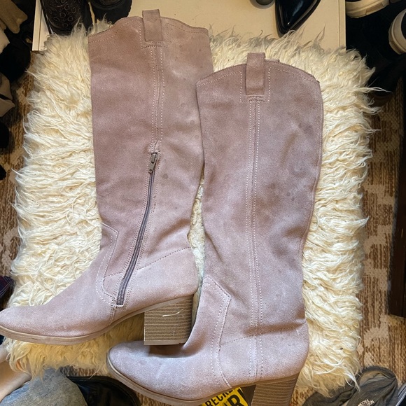 Suede boots. White mountain brand, size 8. - Picture 2 of 7